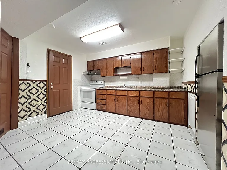 94 Bremen Ln #BASEMENT — Photo 14