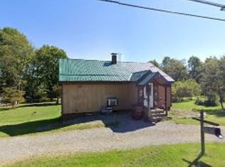 314 Irishtown Rd, Grove City, PA 16127