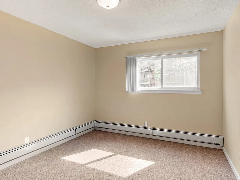 Oak Valley Apartments — Photo 56