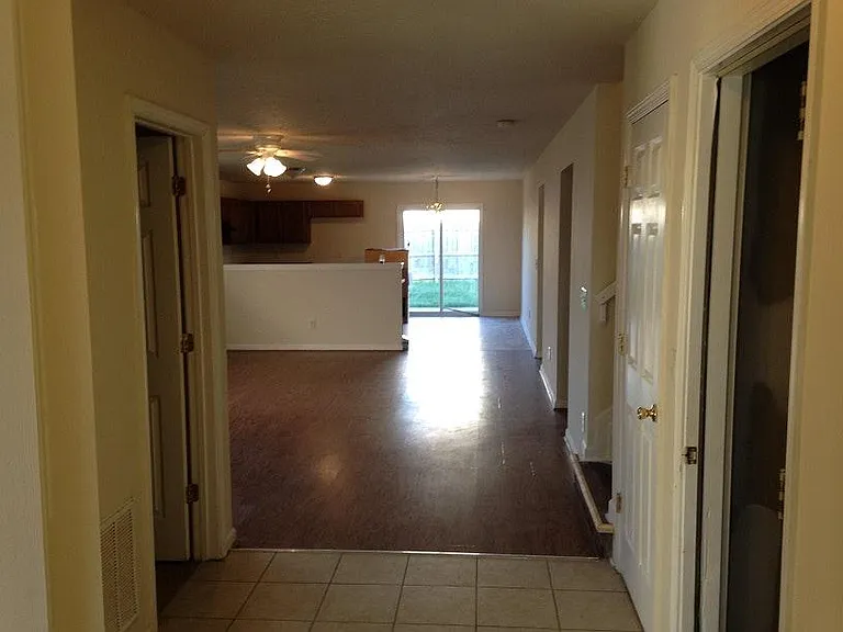 2317 Lonan Ct — Photo 7