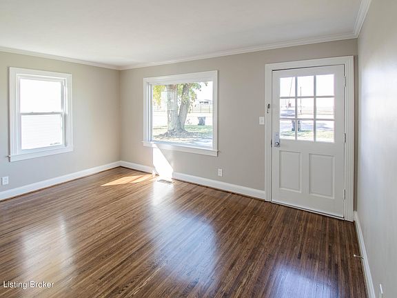 4th image of 3512 Dutchmans Ln