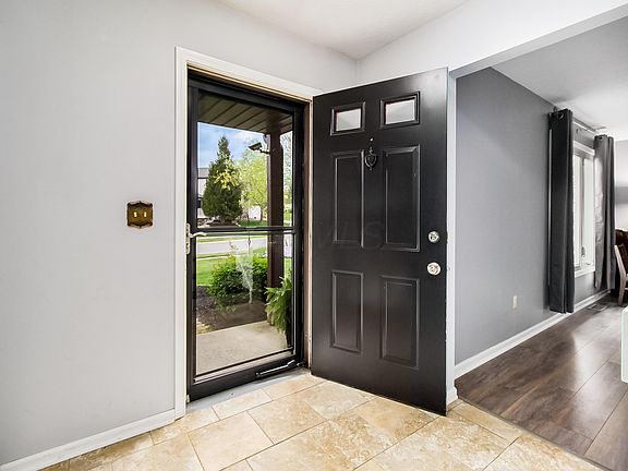 2nd image of 653 Antler Ct