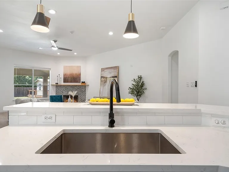 613 Columbine Ave — Photo 10