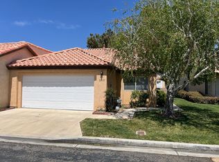 11531 Oak St, Apple Valley, CA 92308