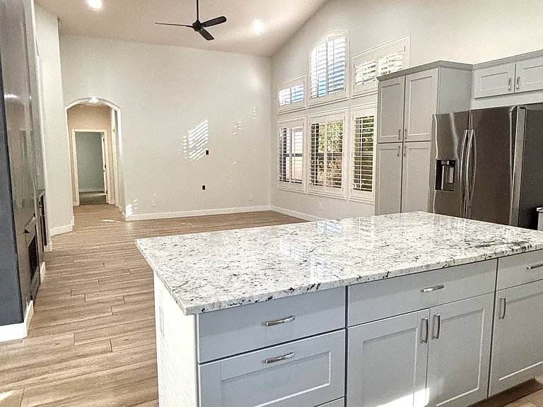 5311 E Danbury Rd — Photo 9
