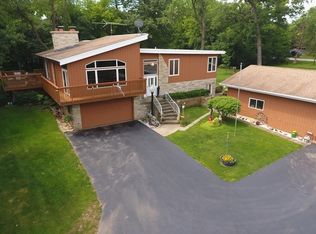 28480 N Darrell Rd, McHenry, IL 60051