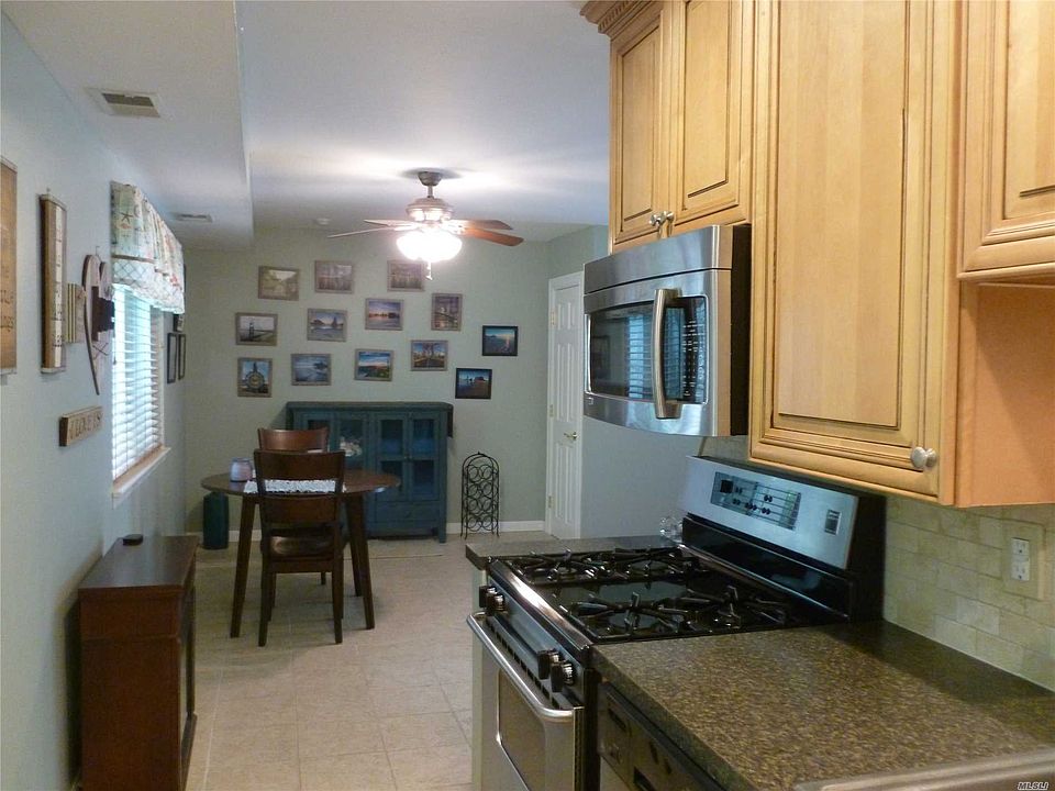 5 Cedar Ct Selden, NY, 11784 Apartments for Rent Zillow