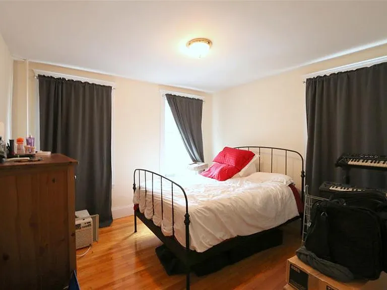 331 Harvard St #5 — Photo 9