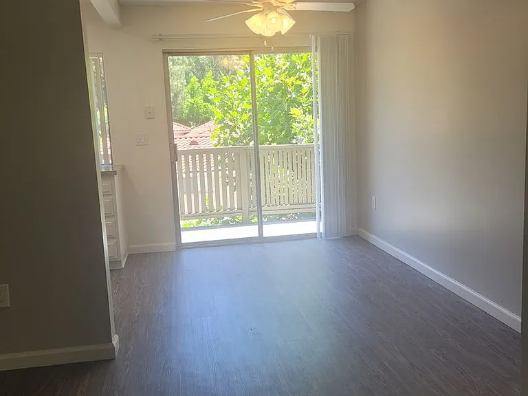 Casa Verde Apartments — Photo 2