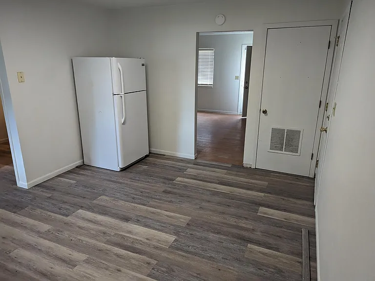 528 Mockingbird St #A — Photo 12