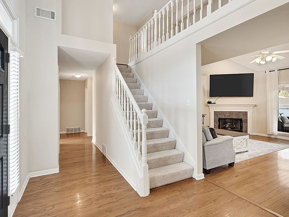 2nd image of 440 Ashton Woods Ct