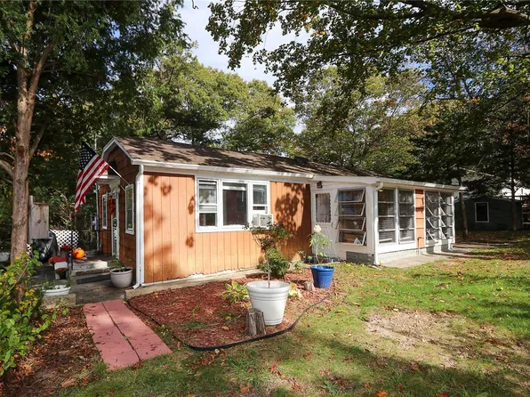 97 Highview Drive, Selden, NY 11784