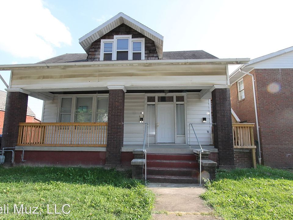 1st image of 32 W Columbia St