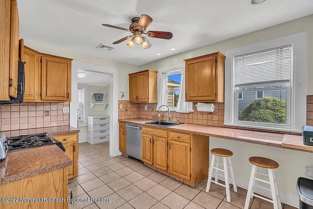 3 bed, 1560 sqft, $5,000 — Photo 4