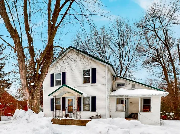 111 N Center St, Suring, WI 54174