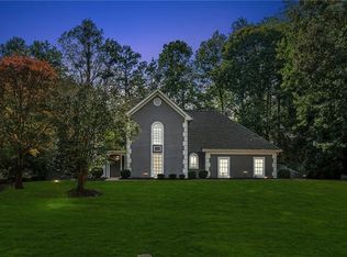 1210 Swan Mill Ct, Suwanee, GA 30024