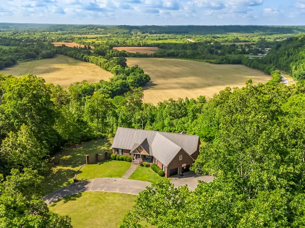 2266 S Main St, Lobelville, TN 37097