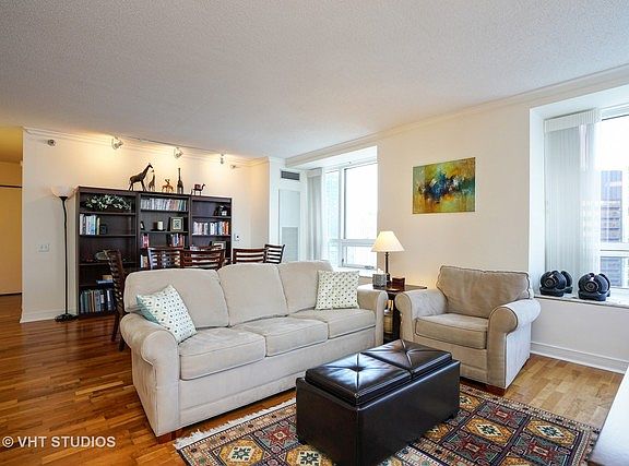 4th image of 512 N McClurg Ct APT 2901
