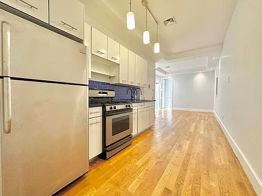 Rented by Doorway NYC, LLC | media 1