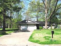 1st image of 1613 Briarwood Dr