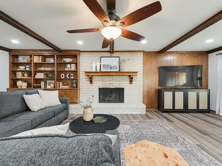 3121 Kent Dr — Photo 8