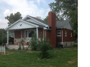 603 Calcari St, Gillespie, IL 62033