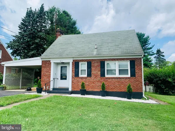 211 16th St, New Cumberland, PA 17070