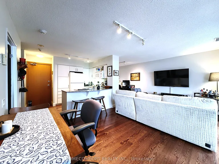 33 Sheppard Ave E #2007 — Photo 14