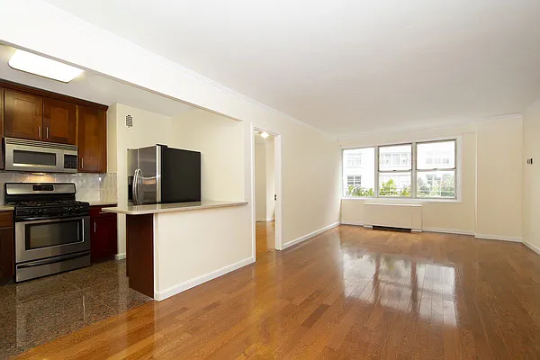 Rented by Compass | media 7