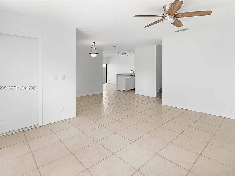 21208 Harbor Way #13713 — Photo 9