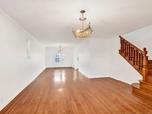 102-12 62nd Road image 6 of 28