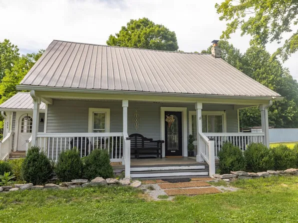 355 Whitson Rd, Bethpage, TN 37022