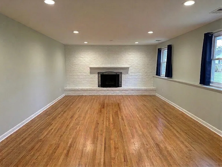 4281 Inwood Rd — Photo 8