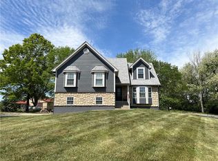 112 S Rosehill Rd, Lone Jack, MO 64070