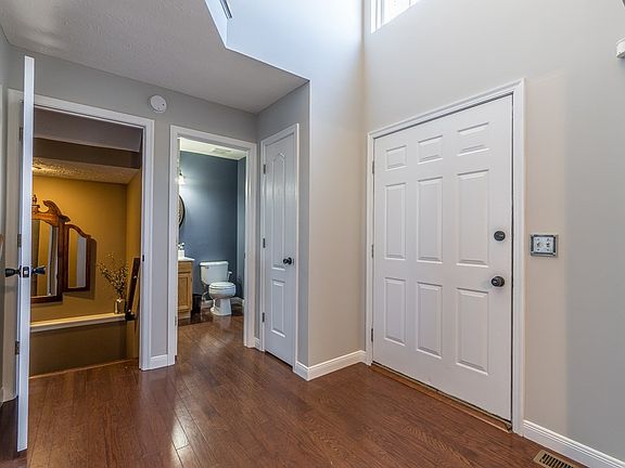 3rd image of 1658 Cherry Blossom Ct