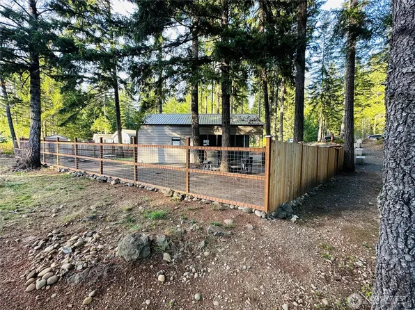 141 N Chinook Drive N, Hoodsport, WA 98548