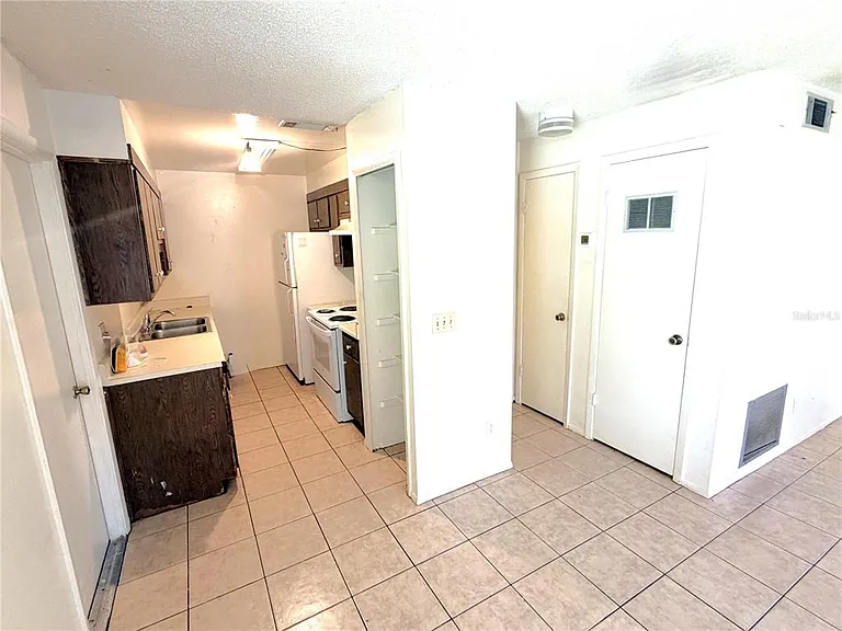 3102 Split Willow Dr — Photo 4