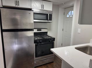 Spacious 1 bed / 1 bath apartment in Avondale, Chicago, IL 60618