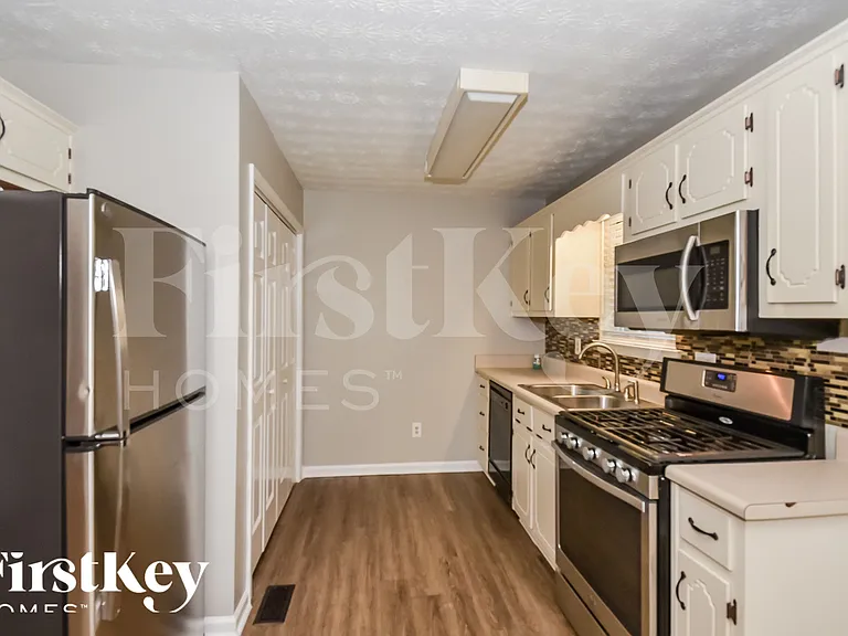 176 Shadow Wood Dr — Photo 9