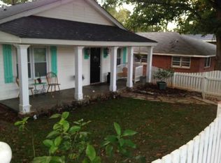 25 W Shadburn Ave, Buford, GA 30518