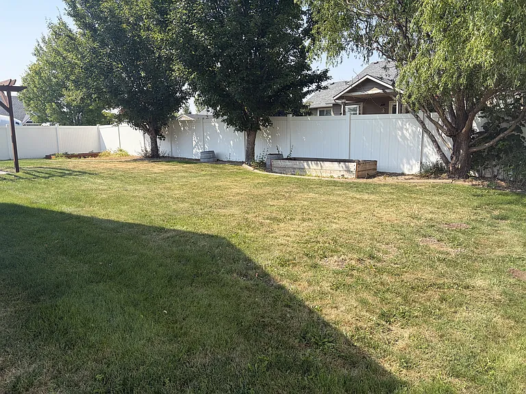 2911 W Cranberry Ave — Photo 23