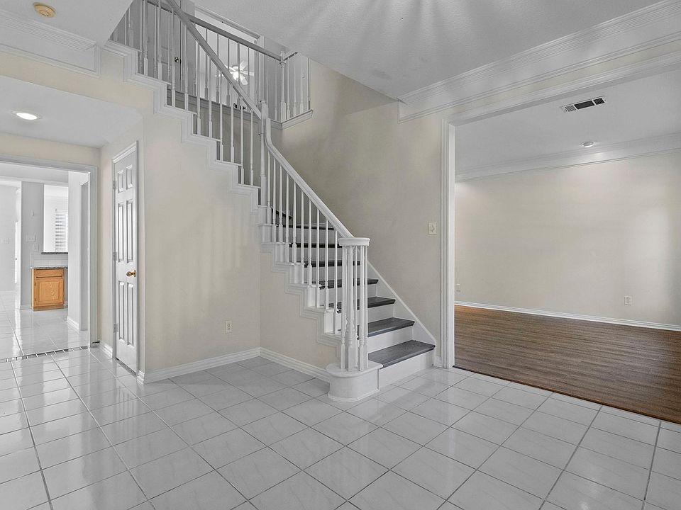 1st image of 7913 Kettlewood Ct