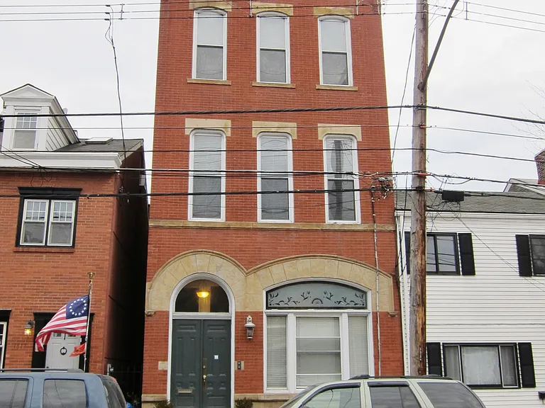 1819 Sarah St — Photo 33