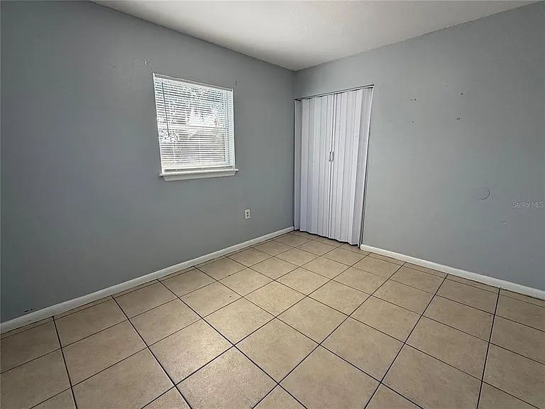 933 Gibson St — Photo 8