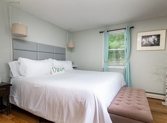 4th image of 220 Stockbridge Rd #220