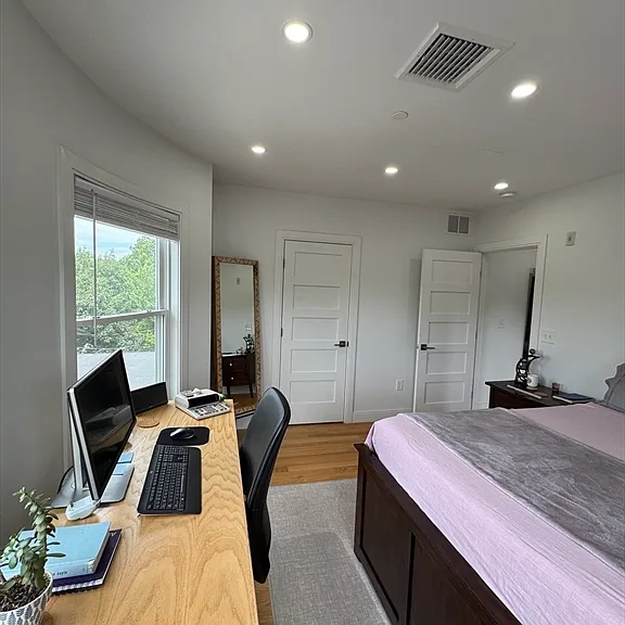 34 Park St #4 — Photo 17