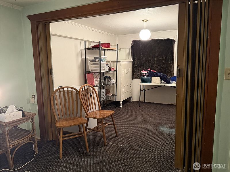 4th image of 6044 S Oakes Street