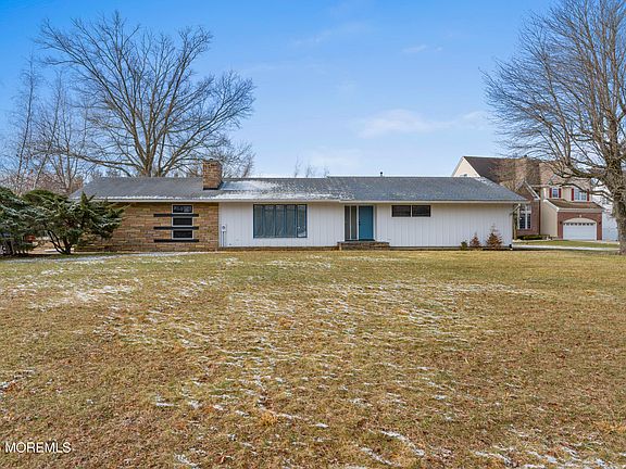 4th image of 212 Fort Plains Road