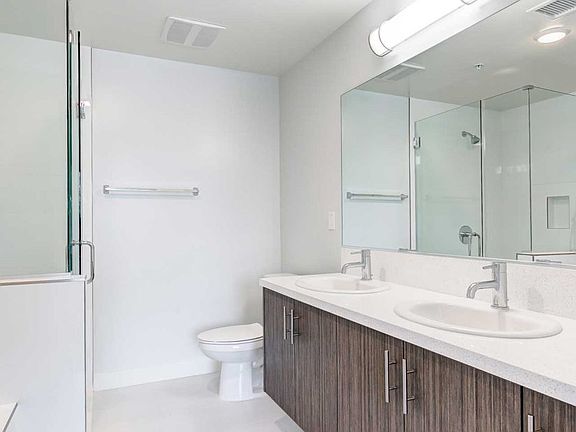 4th image of 5338 Cartwright Ave #305