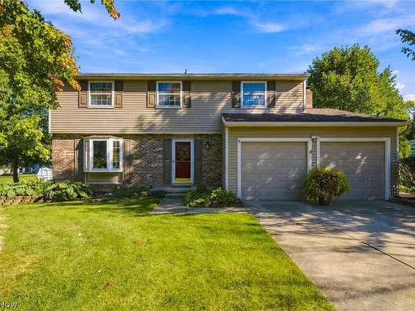 1005 Deepwood Dr, Macedonia, OH 44056